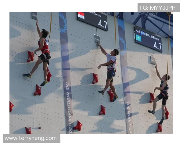 成都攀岩队速度之争引发热议攀岩爱好者的不同声音与观点分析